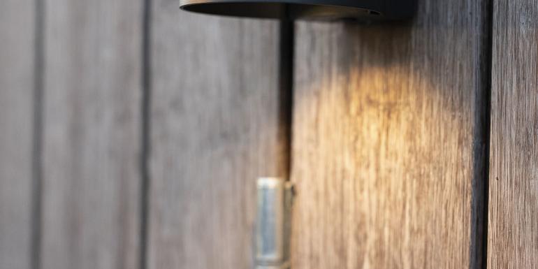 In-lite wandlamp HALO DOWN DARK 12V