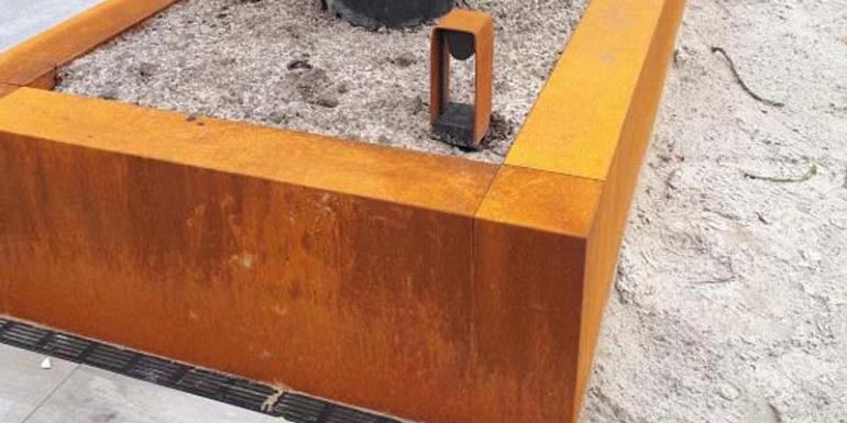 Afdekrand (hoekstuk) Corten voor stapelblok 15x15x43 cm