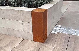 Afdekrand (hoekstuk) Corten voor stapelblok 15x15x43 cm
